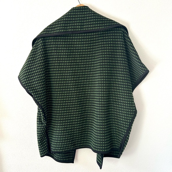 Anthropologie Eva Franco Green Black Knit Cocoon Cape Cardigan Cozy Roomy XS/S - Picture 4 of 8